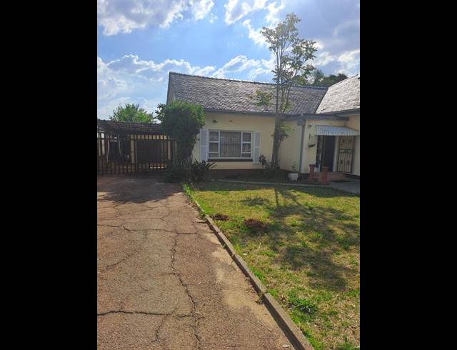 3 BEDROOM PROPERTY TO RENT IN GREENSIDE